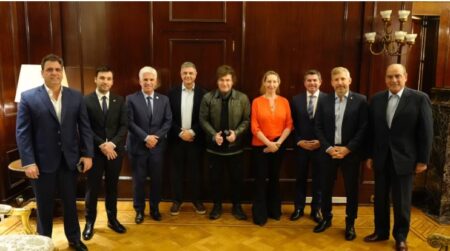 Malestar entre gobernadores: afirman que Nación tomó medidas inconsultas que afectaron la coparticipación Malestar entre gobernadores: afirman que Nación tomó medidas inconsultas que afectaron la coparticipación imagen-5