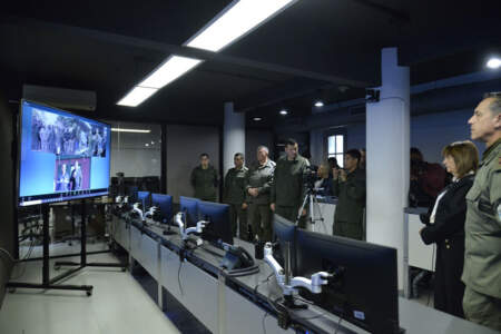 Patricia Bullrich lanzó el Plan Guaçurarí para blindar la frontera de Misiones con Brasil: “No permitimos que ningún milímetro del territorio argentino sea tomado por el delito” imagen-5