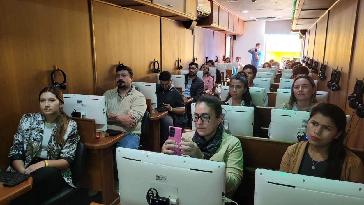 Jóvenes misioneros cerraron un ciclo de formación con la participación del Embajador Legislativo 3 Jóvenes misioneros cerraron un ciclo de formación con la participación del Embajador Legislativo imagen-2