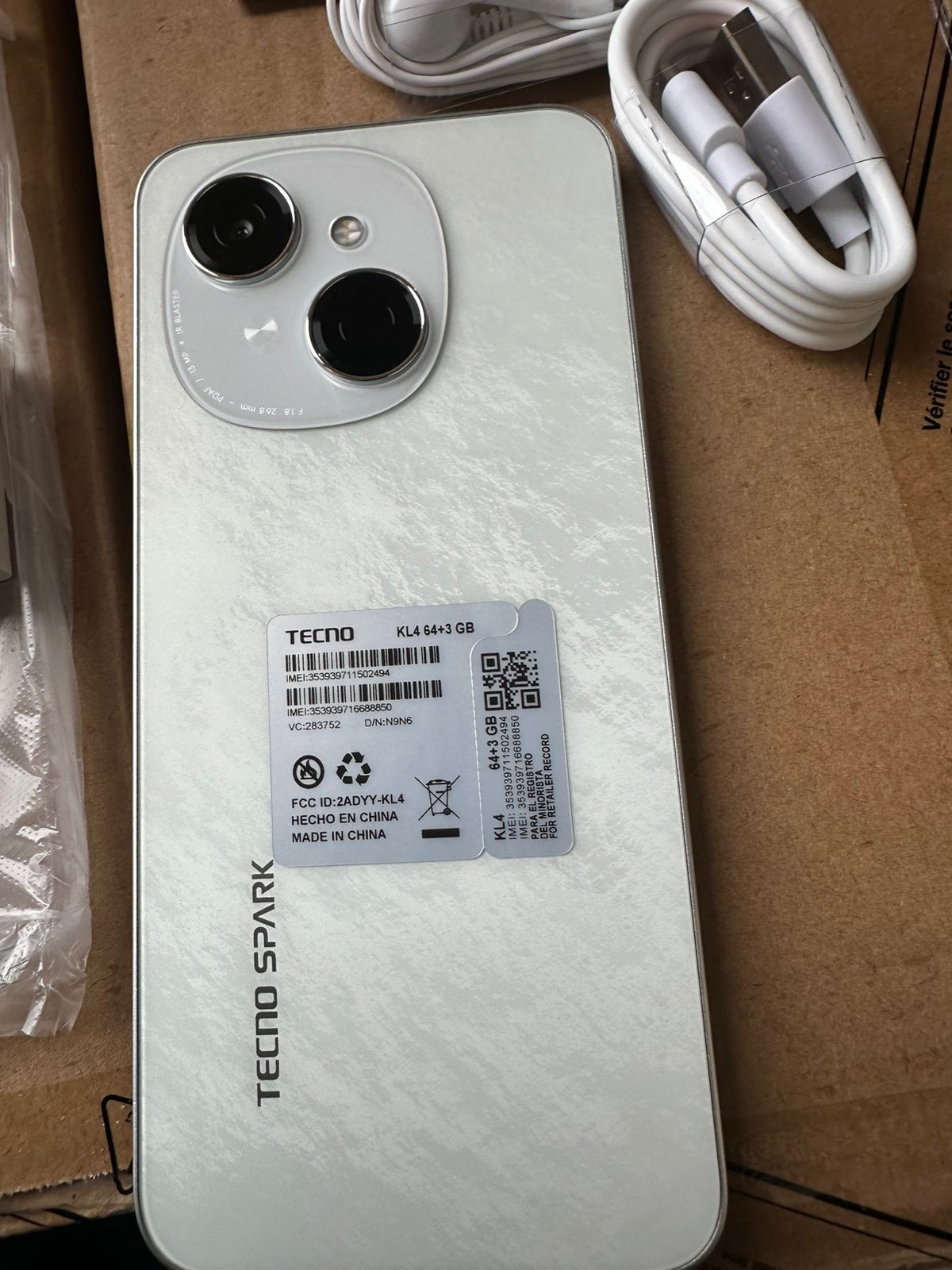 Aduana desactivó en el puente San Roque González de Santa Cruz una maniobra de más de 20.000 celulares por un valor que supera los USD 2,2 millones 11 Aduana desactivó en el puente San Roque González de Santa Cruz una maniobra de más de 20.000 celulares por un valor que supera los USD 2,2 millones imagen-10