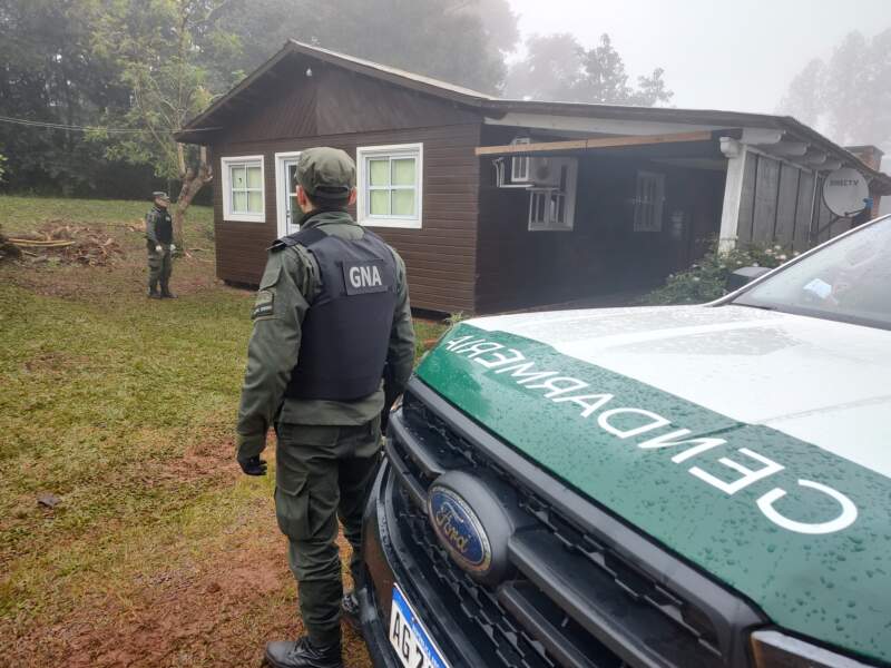 Gendarmería halló un lugar de acopio y decomisó más de 3 toneladas de marihuana en la zona Centro imagen-8