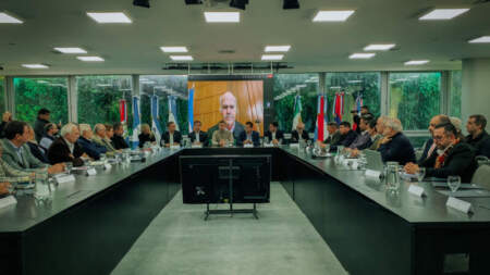 En el Consejo Federal Agropecuario NEA, Misiones defendió políticas para la yerba mate, el té, el cannabis medicinal y la producción orgánica En el Consejo Federal Agropecuario NEA, Misiones defendió políticas para la yerba mate, el té, el cannabis medicinal y la producción orgánica imagen-8