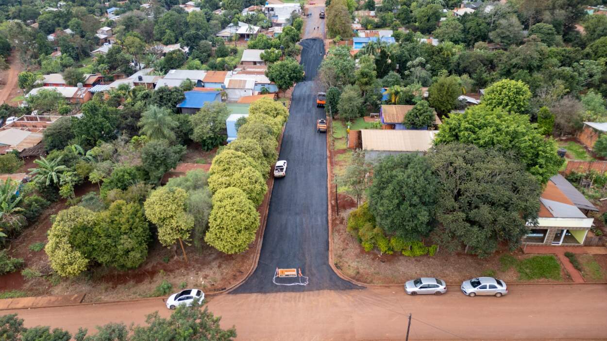DPV asfalta nuevas calles en 8 municipios simultáneamente DPV asfalta nuevas calles en 8 municipios simultáneamente imagen-1