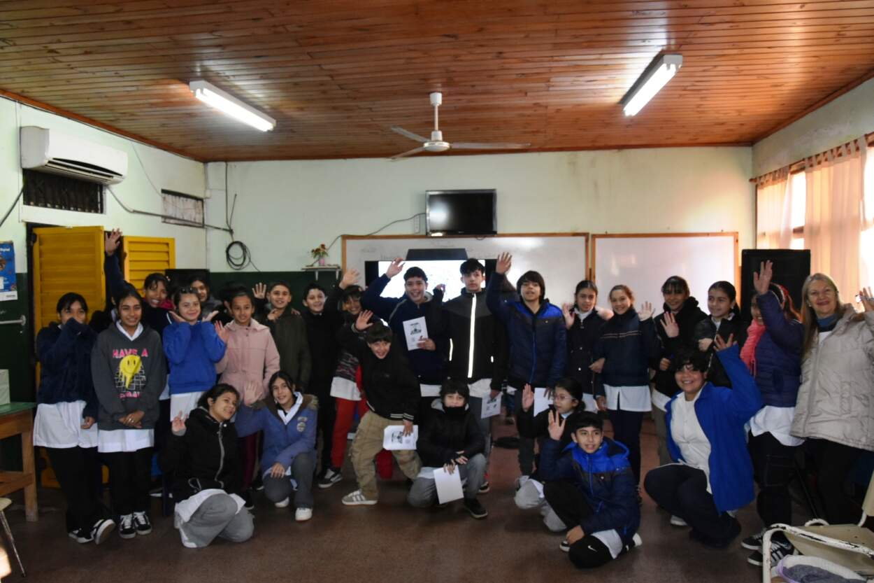 Con tecnología y conocimiento parlamentario la Cámara de Representantes recorre los establecimientos educativos 9 Con tecnología y conocimiento parlamentario la Cámara de Representantes recorre los establecimientos educativos imagen-8