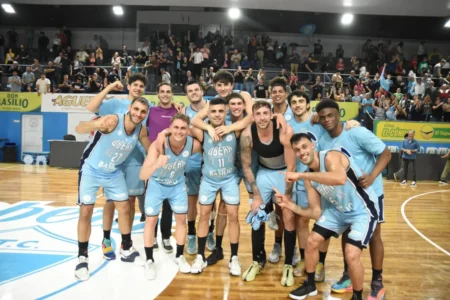 Básquet: buen arranque de OTC en los 4tos de Final imagen-5