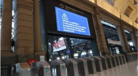 Revés para el Gobierno: la Justicia suspendió el DNU que limita el derecho a huelga imagen-7