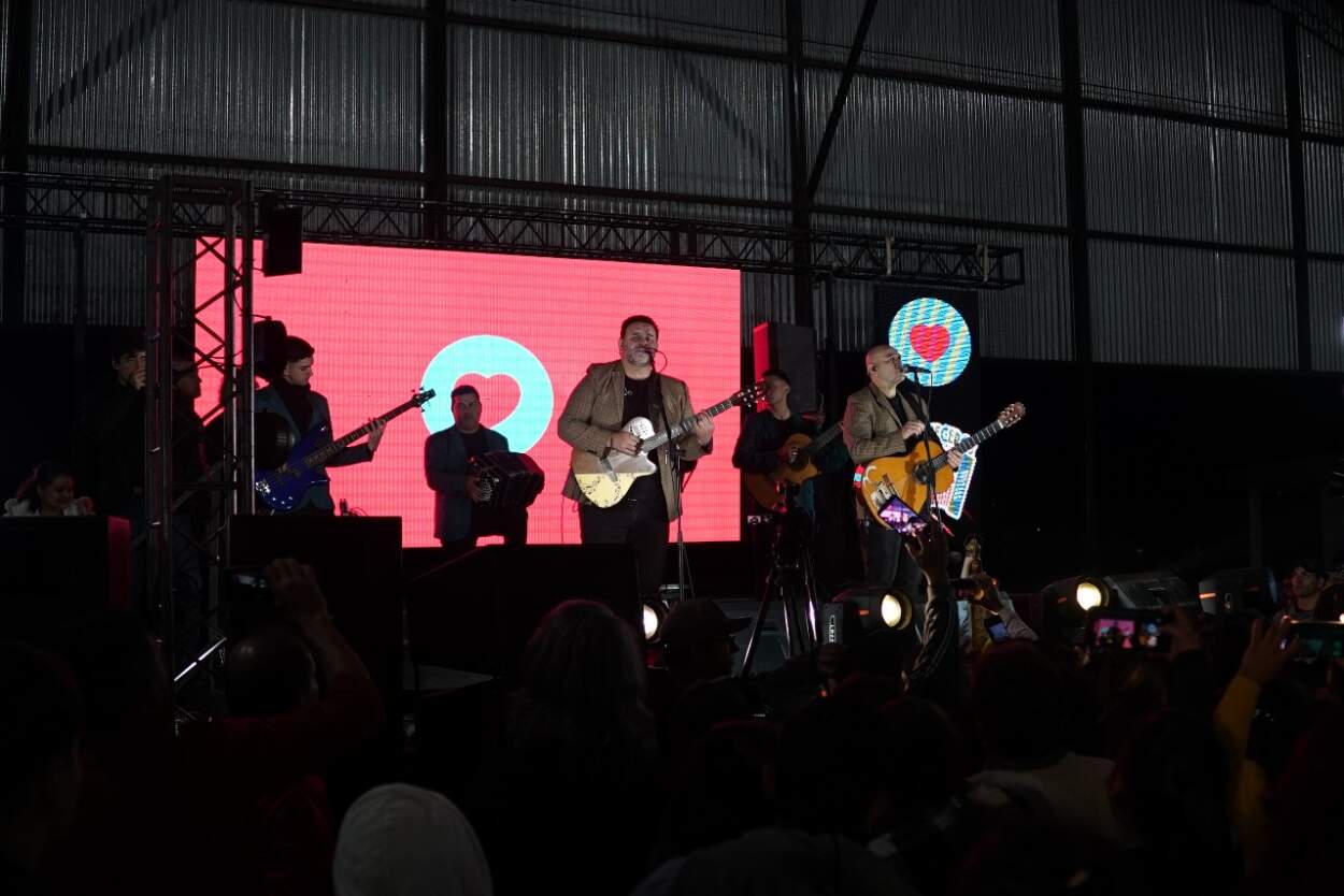 Multitudinaria "Enchamigada Popular" en Itaembé Miní imagen-8