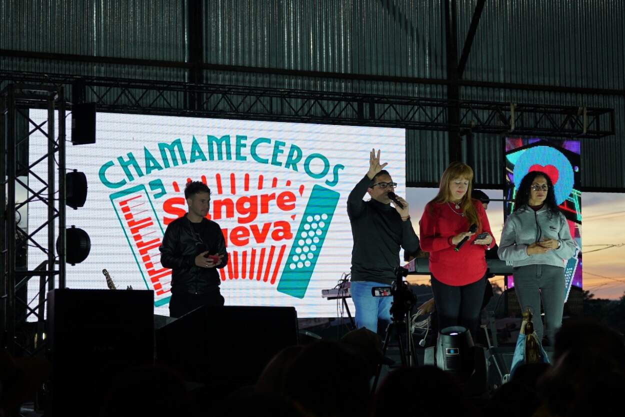 Multitudinaria "Enchamigada Popular" en Itaembé Miní imagen-12