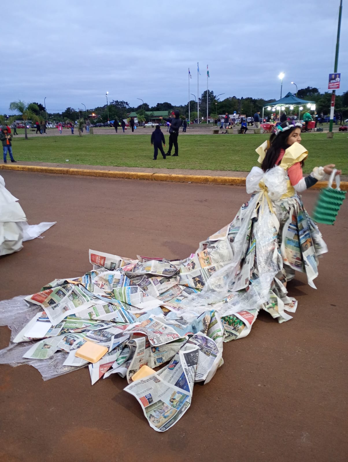 Garupá vivió una innovadora "batalla de moda reciclada" imagen-6