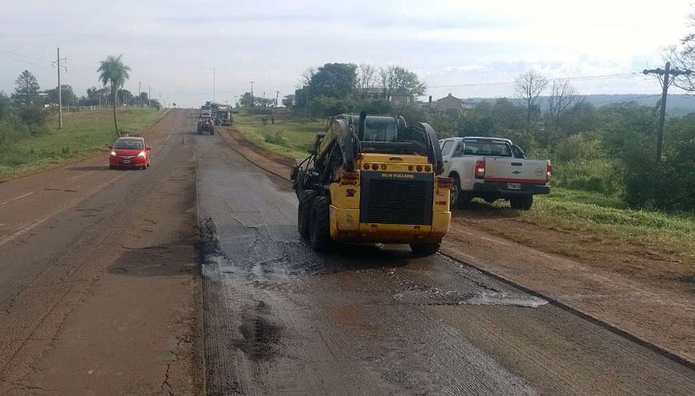 A partir de un pedido del Municipio avanza el reasfaltado de la Ruta 1 en el acceso a San José 5 A partir de un pedido del Municipio avanza el reasfaltado de la Ruta 1 en el acceso a San José imagen-4