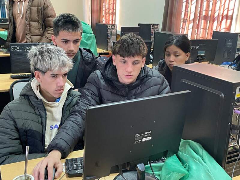 Epet N.º 18 y Escuela 640 de Fracrán articulan saberes para valorar el capital natural de la selva misionera imagen-6