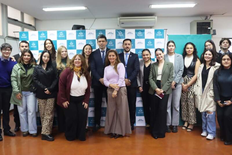 Estudiantes de la Universidad Católica de Santa Fe visitan el Edificio de Tribunales imagen-2