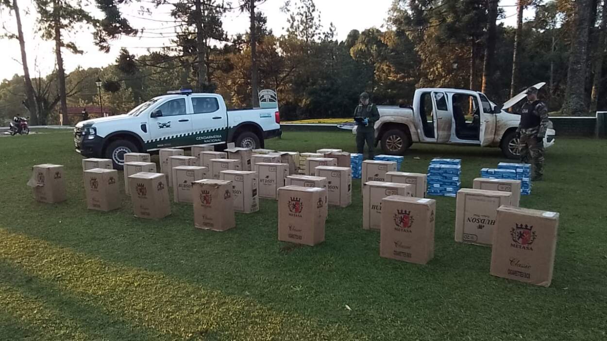 En dos procedimientos, decomisan 95.100 atados de cigarrillos 3 En dos procedimientos, decomisan 95.100 atados de cigarrillos imagen-2