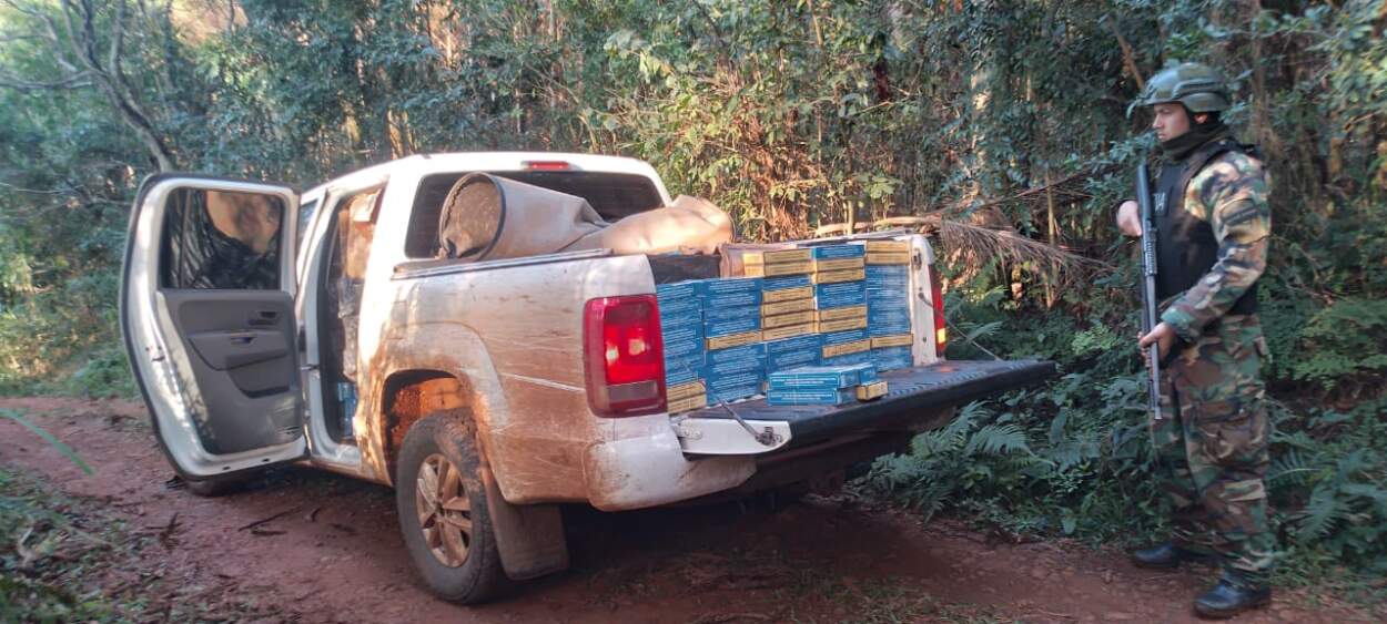 En dos procedimientos, decomisan 95.100 atados de cigarrillos 5 En dos procedimientos, decomisan 95.100 atados de cigarrillos imagen-4