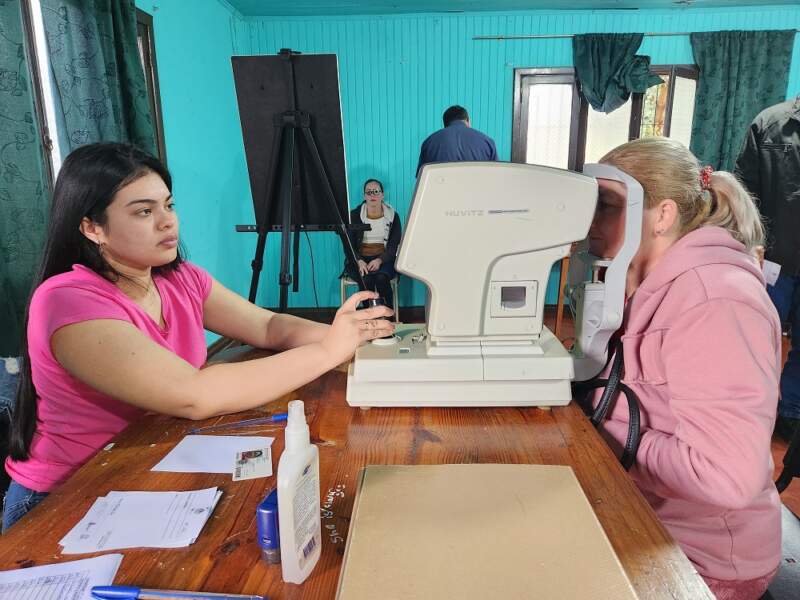 En Colonia Aurora, Mirar Mejor brindó soluciones integrales oftalmológicas imagen-4