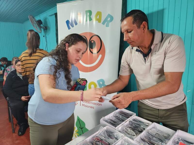 En Colonia Aurora, Mirar Mejor brindó soluciones integrales oftalmológicas imagen-24