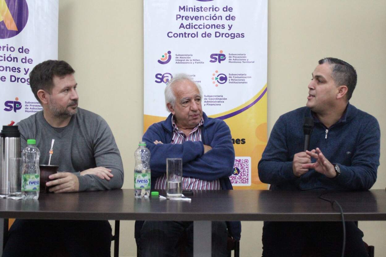 El "Mes de la Prevención" de las adicciones inició con un Taller del filósofo Alejandro Piscitelli 3 El "Mes de la Prevención" de las adicciones inició con un Taller del filósofo Alejandro Piscitelli imagen-2