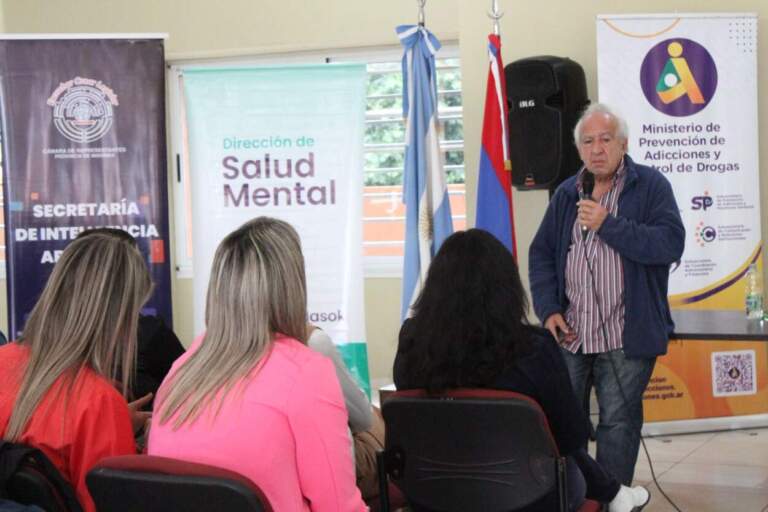El "Mes de la Prevención" de las adicciones inició con un Taller del filósofo Alejandro Piscitelli imagen-17