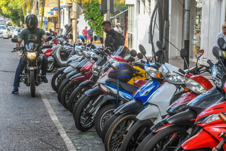 Impulsan una ordenanza para exigir formación vial obligatoria a motociclistas en distintos puntos de la ciudad imagen-31