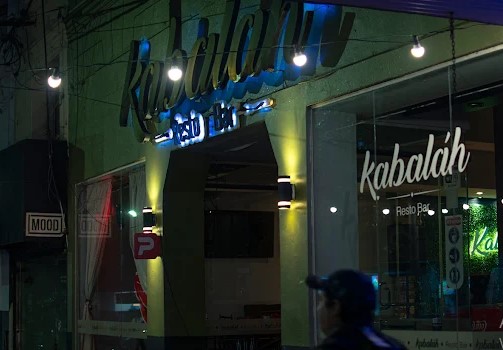 Este miércoles llega la gran final del exitoso concurso de karaoke de céntrico local gastronómico y ya preparan una segunda edición 3 Este miércoles llega la gran final del exitoso concurso de karaoke de céntrico local gastronómico y ya preparan una segunda edición imagen-2