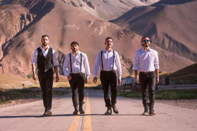 Ave Fénix llega a Posadas: el cuarteto de cuerdas que revoluciona la escena con pop, rock y humor imagen-47