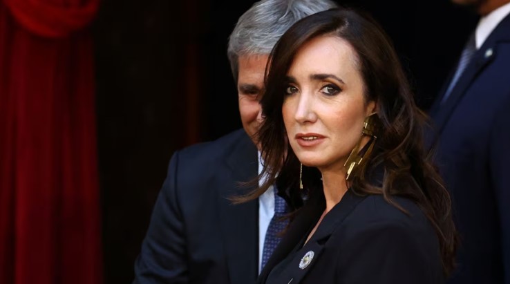 Milei encabezó el acto por el Día de la Bandera en el Campo Argentino de Polo y su Vice, en Rosario imagen-2