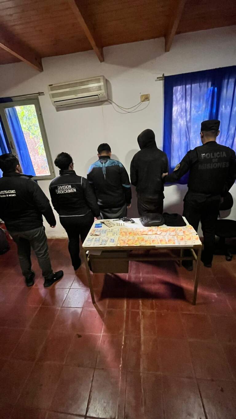 Capturaron a dos hermanos acusados de asaltar a un abuelo de 86 años en Dos de Mayo imagen-7