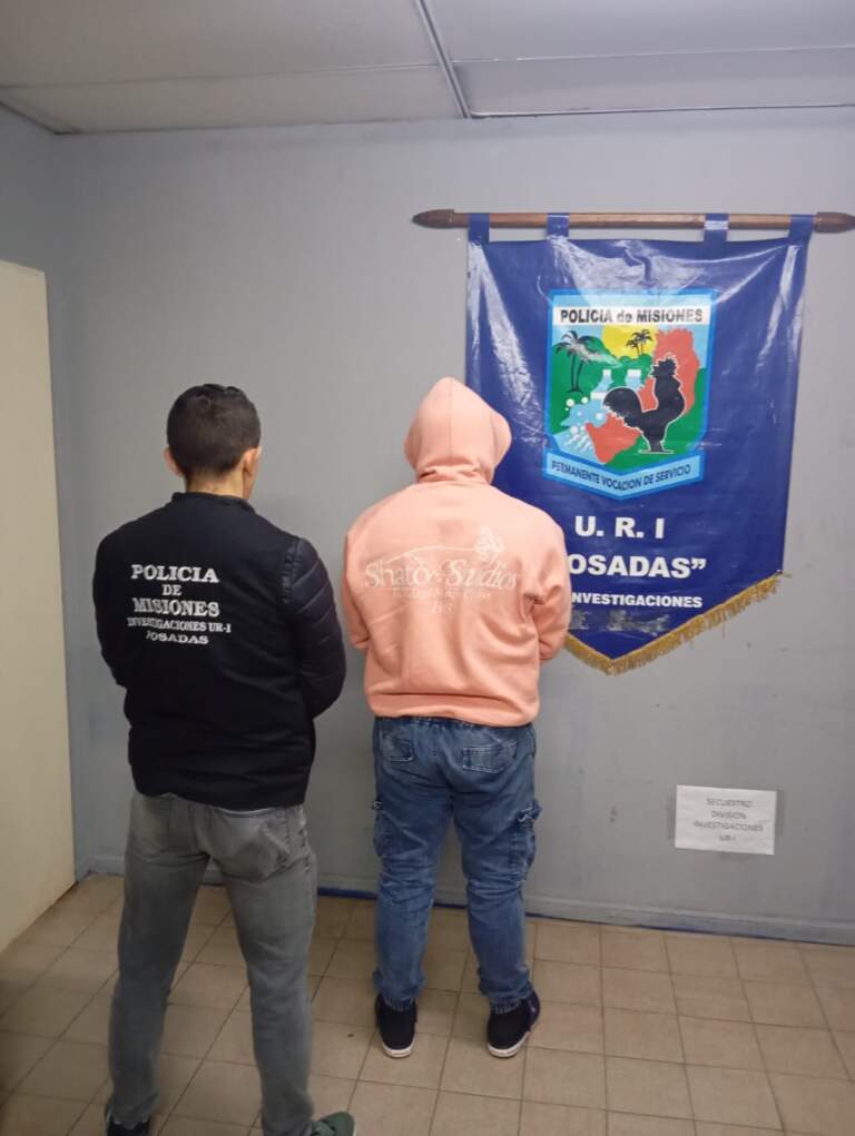 Interceptaron un "pasa mano" de cocaína en Posadas: arrestaron a un "dealer" con $6 millones en droga imagen-39