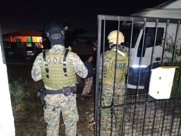 Allanaron la "base logística" de una célula delictiva vinculada al “Negrito Muñoz” en Garupá imagen-23