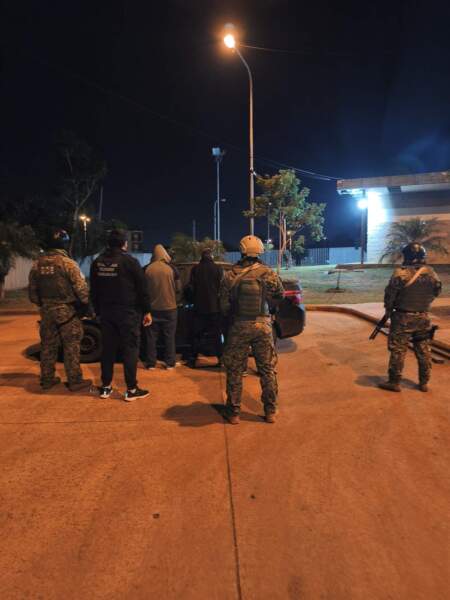 Golpe al narcomenudeo en Garupá: desarticulan dos búnkers de droga con sistema de vigilancia y delivery Golpe al narcomenudeo en Garupá: desarticulan dos búnkers de droga con sistema de vigilancia y delivery imagen-4