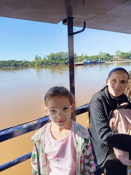 Se busca dar con el paradero de Lucrecia Viviana Kuhn y su hija de 9 años, de Ameghino Se busca dar con el paradero de Lucrecia Viviana Kuhn y su hija de 9 años, de Ameghino imagen-5