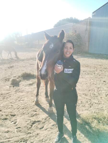 Histórico: Marilina López, primera mujer de la Policía de Misiones en aprobar el Curso Nacional de Caballería imagen-6