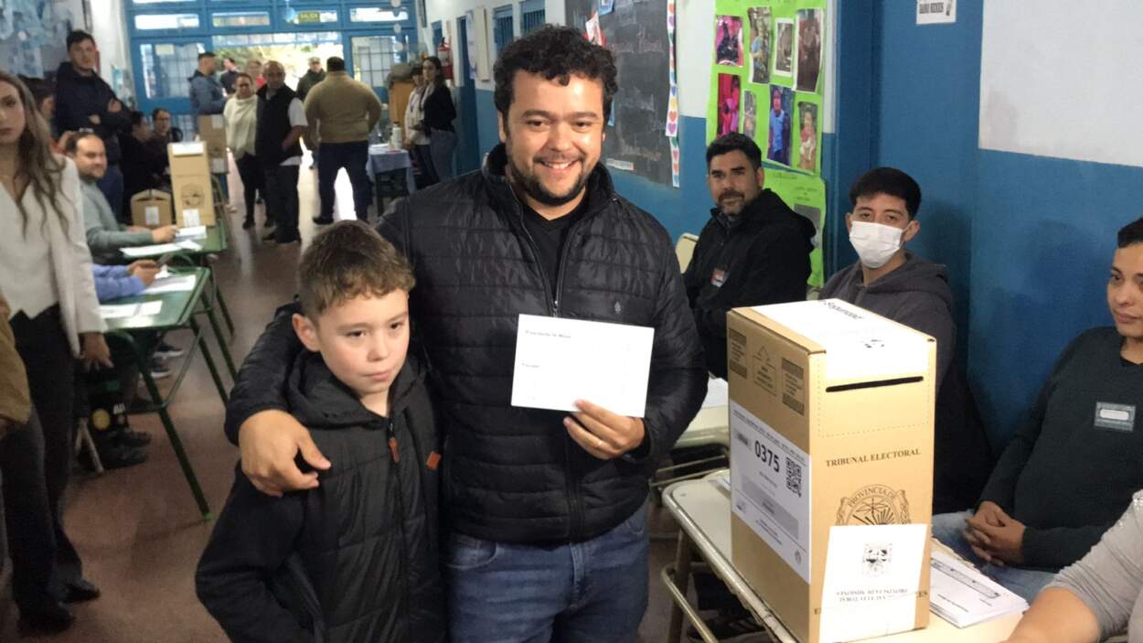 Misiones Elige: "Es muy importante que la gente vote", dijo Vigo y confía en que Misiones tendrá un nivel de participación mayor a lo que se viene registrando 3 Misiones Elige: "Es muy importante que la gente vote", dijo Vigo y confía en que Misiones tendrá un nivel de participación mayor a lo que se viene registrando imagen-2