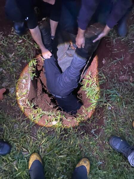 Apóstoles: conmovedor rescate de un labrador que había caído a un pozo y estuvo desaparecido cinco días Apóstoles: conmovedor rescate de un labrador que había caído a un pozo y estuvo desaparecido cinco días imagen-5