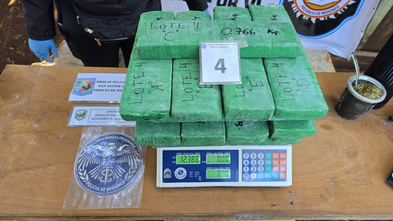 Desarticulan un búnker narco en San Javier: detienen al operador y secuestran marihuana valuada en $146 millones 7 Desarticulan un búnker narco en San Javier: detienen al operador y secuestran marihuana valuada en $146 millones imagen-6