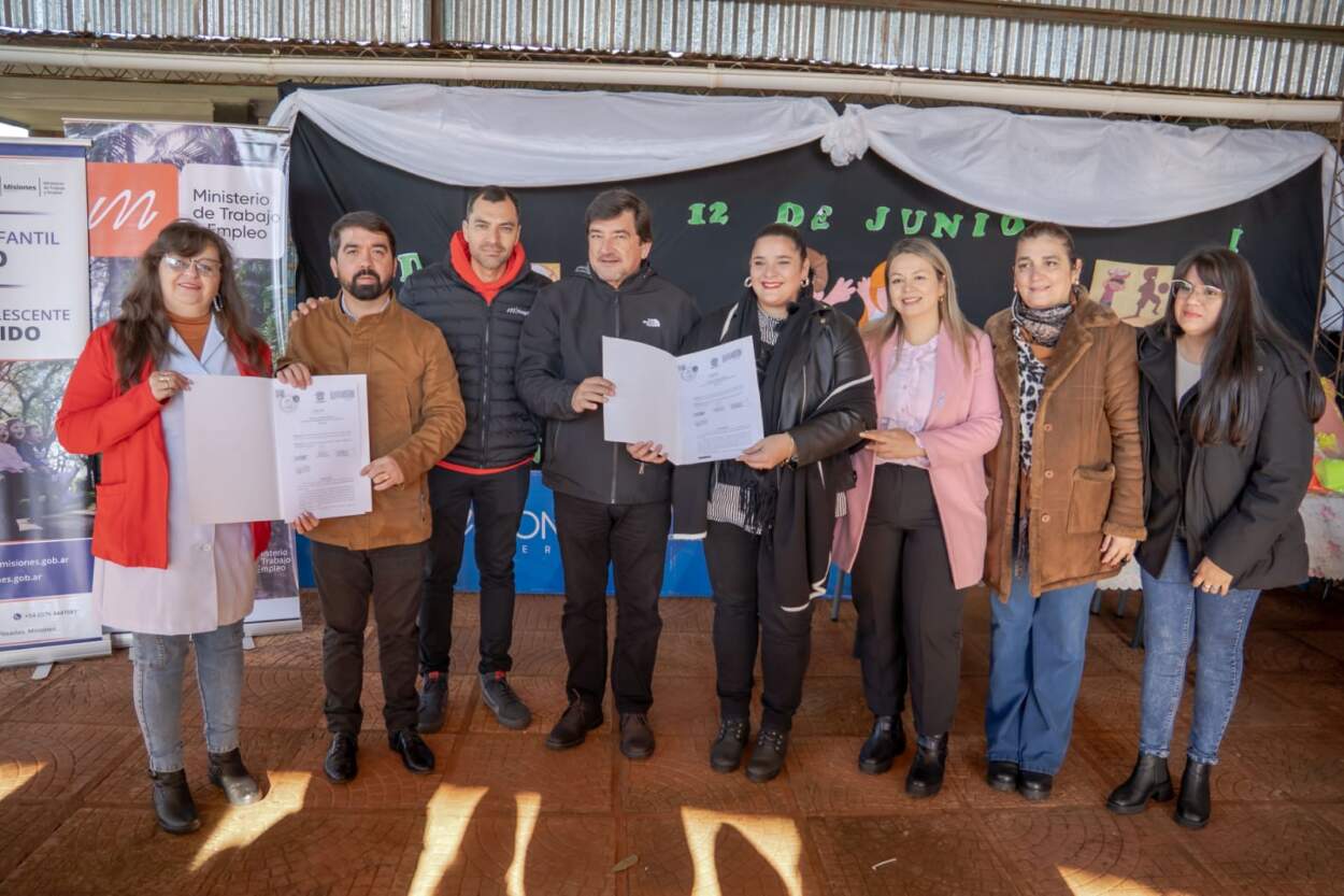 En la Escuela Rural N.º 56 del barrio Puerto Argentino se realizó la Jornada Provincial por el Día Mundial contra el Trabajo Infantil 15 En la Escuela Rural N.º 56 del barrio Puerto Argentino se realizó la Jornada Provincial por el Día Mundial contra el Trabajo Infantil imagen-14