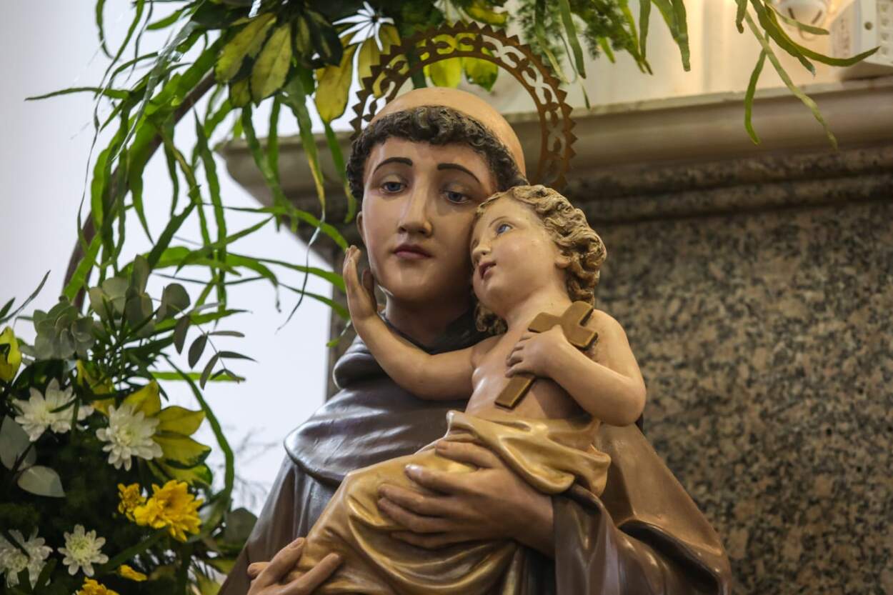 Passalacqua participó de la misa por la fiesta patronal de San Antonio de Padua y el aniversario de la Diócesis de Oberá 7 Passalacqua participó de la misa por la fiesta patronal de San Antonio de Padua y el aniversario de la Diócesis de Oberá imagen-6