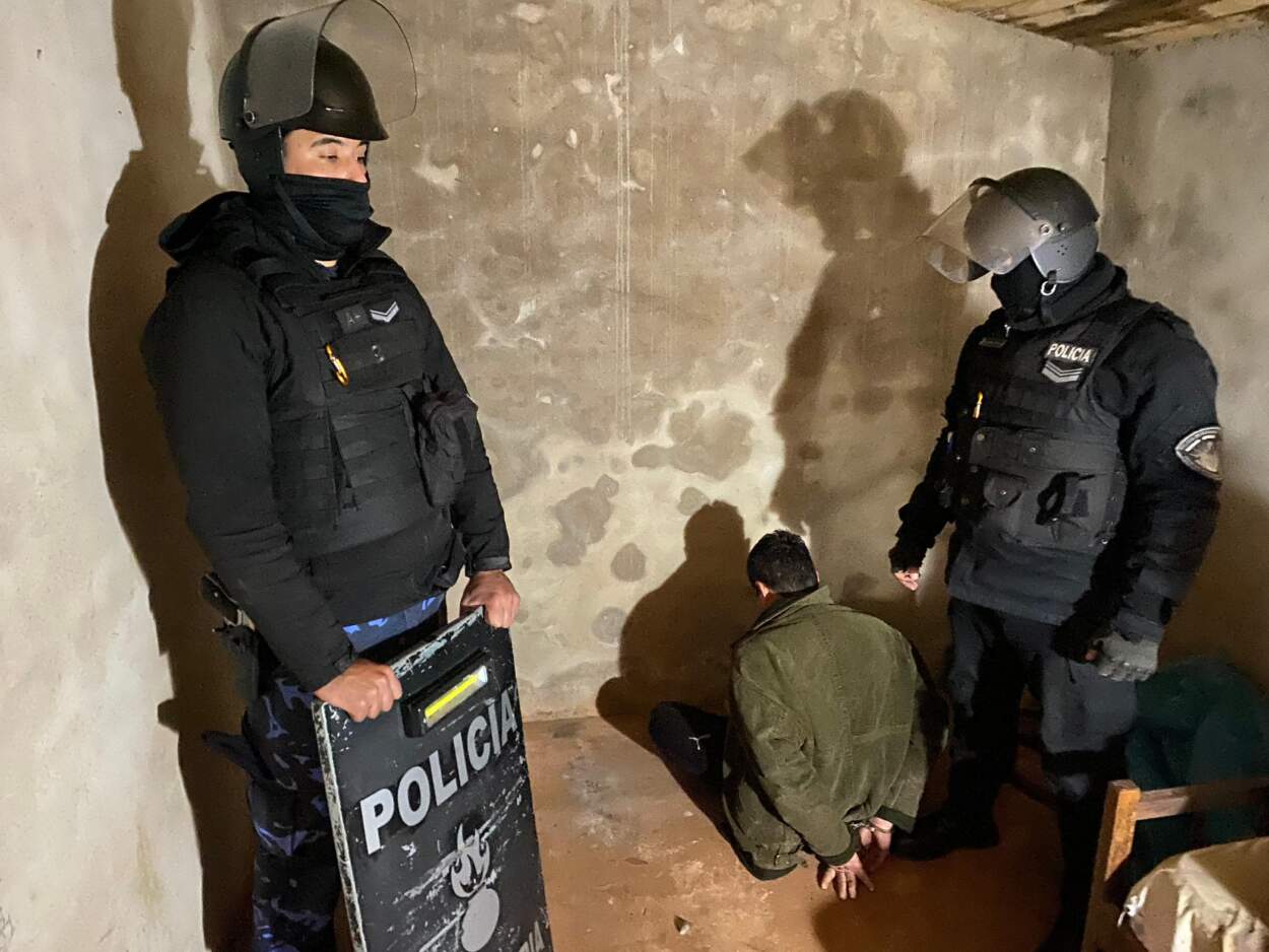 Desmantelan sistema ilegal de videovigilancia usado por bandas criminales para eludir a la Policía 7 Desmantelan sistema ilegal de videovigilancia usado por bandas criminales para eludir a la Policía imagen-6