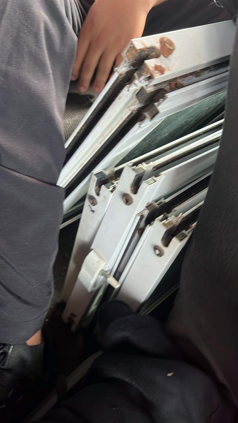 Cinco delincuentes con antecedentes, detenidos tras operativos en barrios de Posadas y Garupá imagen-2