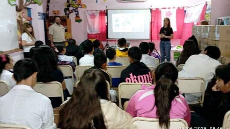 Prevención de incendios, charla informativa de Ecología en la Escuela Nº809 de Posadas Prevención de incendios, charla informativa de Ecología en la Escuela Nº809 de Posadas imagen-25