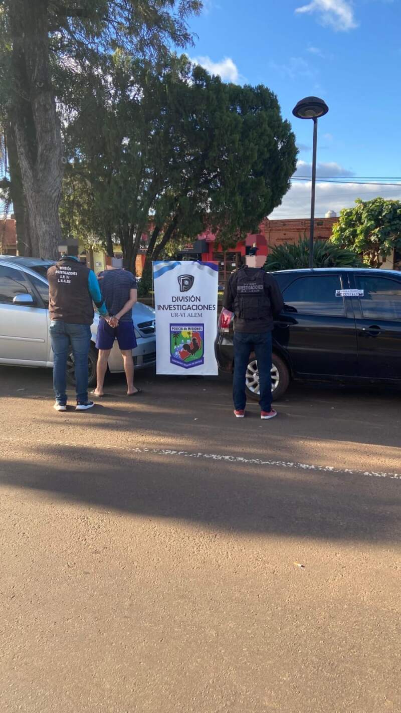 Ofrecían autos robados por Facebook y la Policía los recuperó en Alem, evitando las estafas 3 Ofrecían autos robados por Facebook y la Policía los recuperó en Alem, evitando las estafas imagen-2