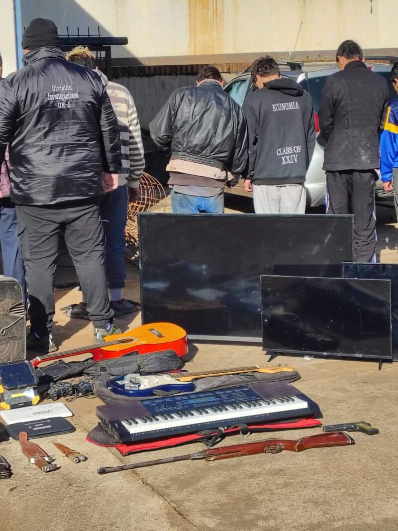 Capturan a nueve integrantes de una banda delictiva en Posadas: tenían más de 50 elementos robados 3 Capturan a nueve integrantes de una banda delictiva en Posadas: tenían más de 50 elementos robados imagen-2