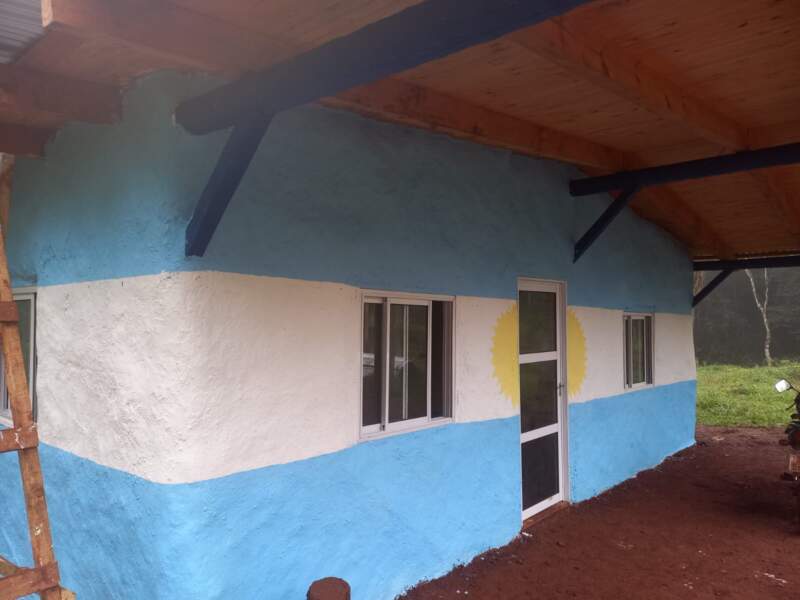 Reserva Yabotí: Energía de Misiones instaló paneles solares a la escuela de la aldea mbyá "Pindo Ty" imagen-2