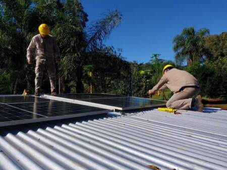 Reserva Yabotí: Energía de Misiones instaló paneles solares a la escuela de la aldea mbyá "Pindo Ty" imagen-7