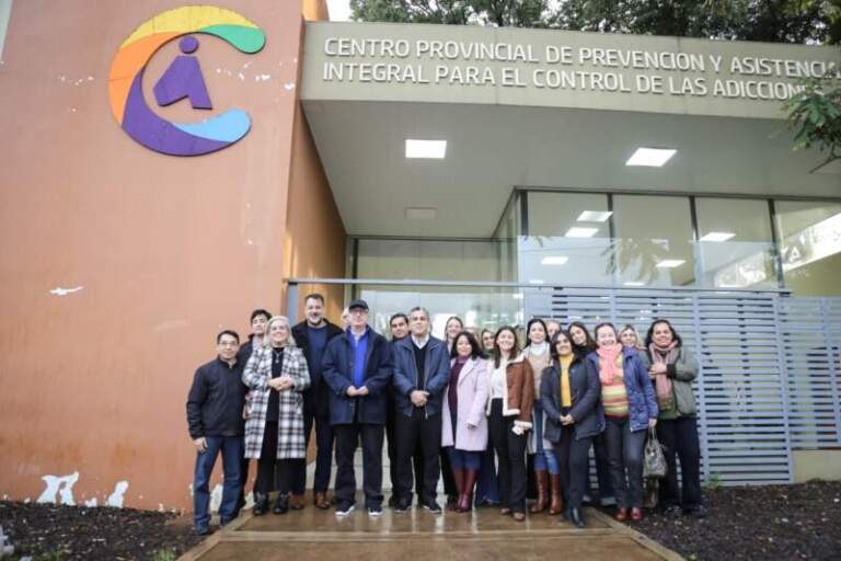 Jornada por la Prevención de Adicciones: Passalacqua valoró el rol del Estado «cercano y solidario» Jornada por la Prevención de Adicciones: Passalacqua valoró el rol del Estado "cercano y solidario" imagen-32