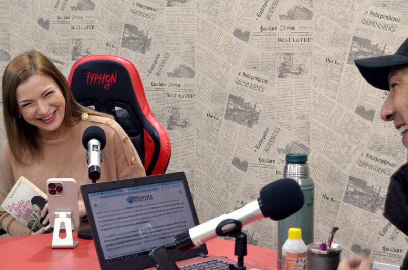 Recomiendan la novela “La gente feliz lee y toma café” de Agnès Martin-Lugand, una historia sobre duelo y reconstrucción personal imagen-6