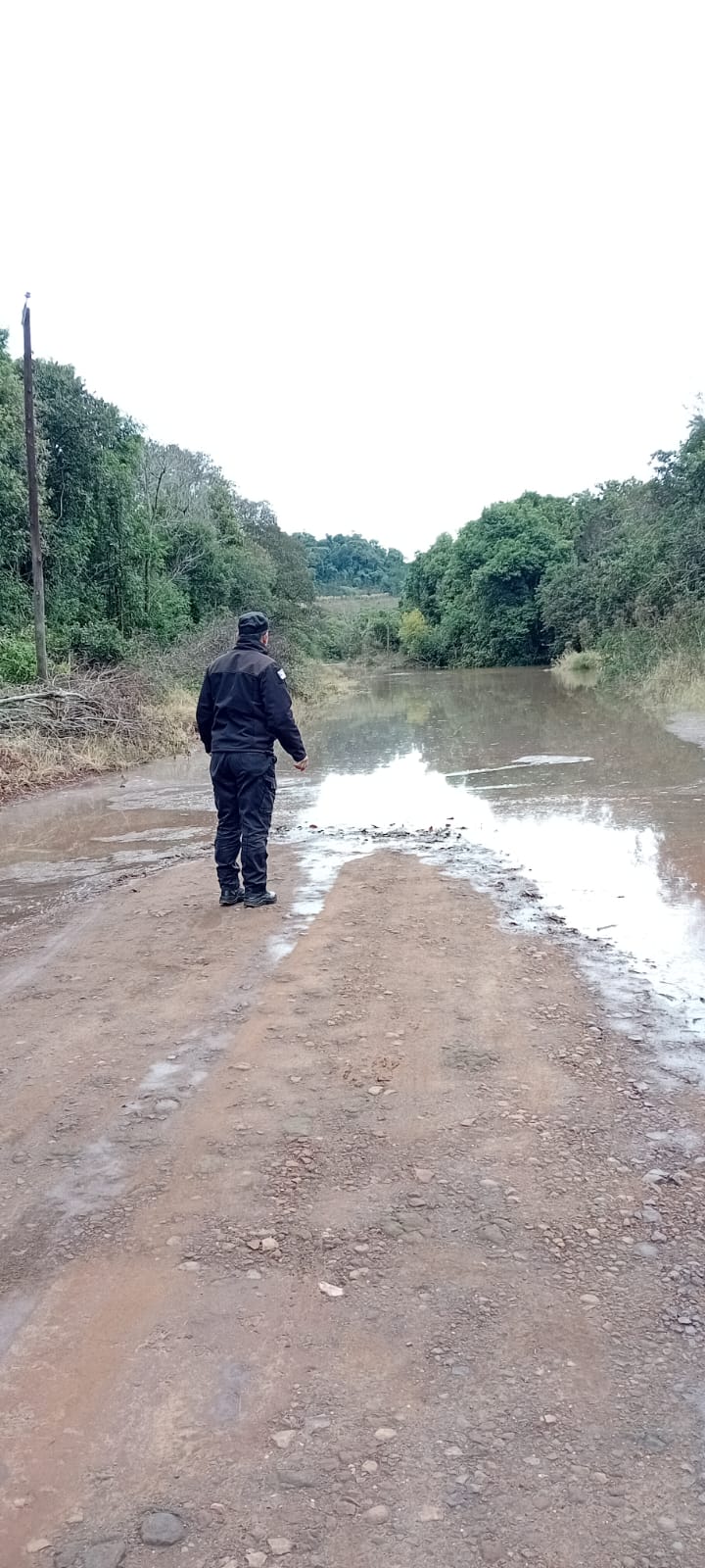 Relevamiento de la crecida del río Uruguay: monitoreo constante y pasos fronterizos cerrados 3 Relevamiento de la crecida del río Uruguay: monitoreo constante y pasos fronterizos cerrados imagen-2