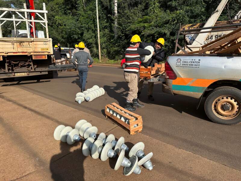 Energía de Misiones llevó a cabo tareas de mantenimiento preventivo en líneas de alta tensión en Posadas imagen-10