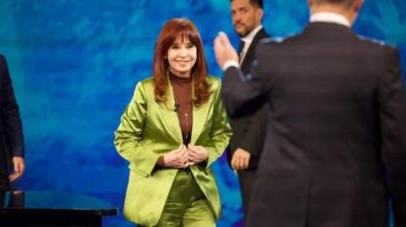 Cristina Kirchner confirmó que será candidata en la Provincia y llamó a la unidad del peronismo imagen-6