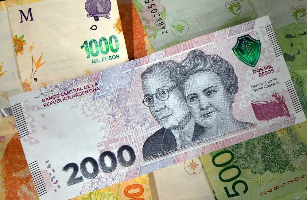 Inquietud en los bancos: el crédito ya creció 36% en el año, pero los depósitos solo subieron un 8 por ciento Inquietud en los bancos: el crédito ya creció 36% en el año, pero los depósitos solo subieron un 8 por ciento imagen-1